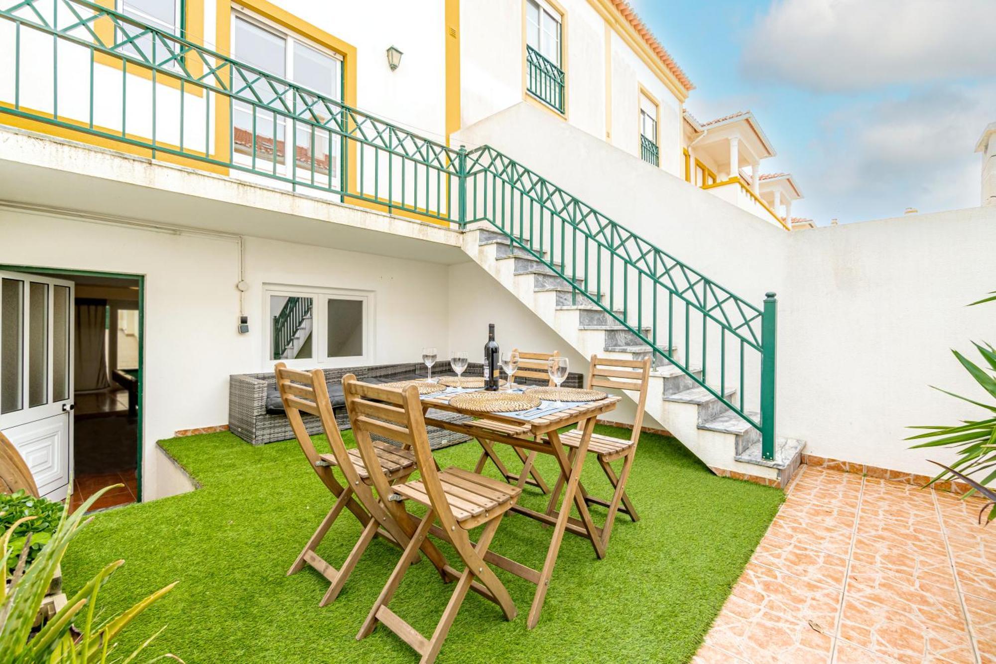 Baleal Happiness Surf House Villa Фехео Екстериор снимка