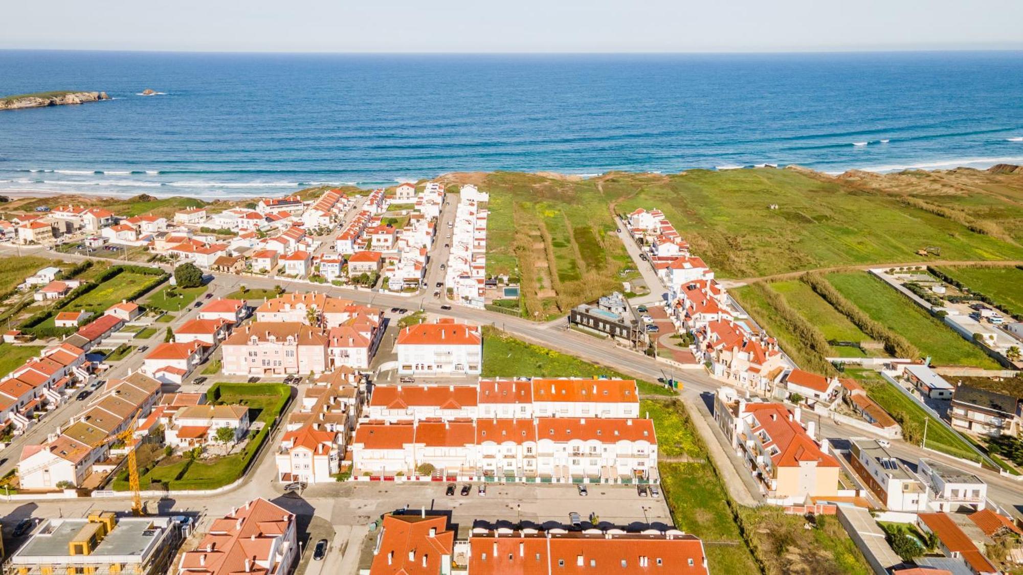 Baleal Happiness Surf House Villa Фехео Екстериор снимка